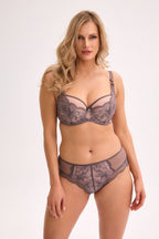  Slip model 220488 Gaia 